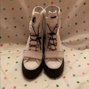 White All Star GR82